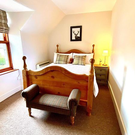 Bruachdryne Braemar Accommodation Bagian luar foto