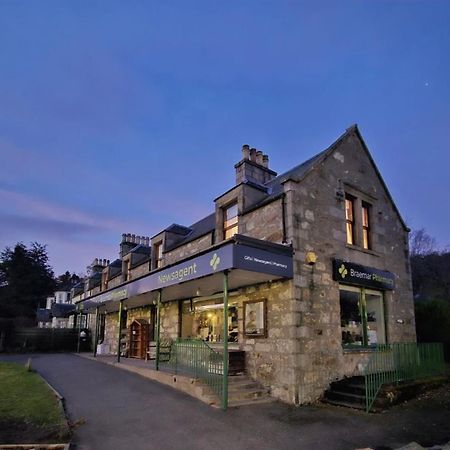 Bruachdryne Braemar Accommodation Bagian luar foto