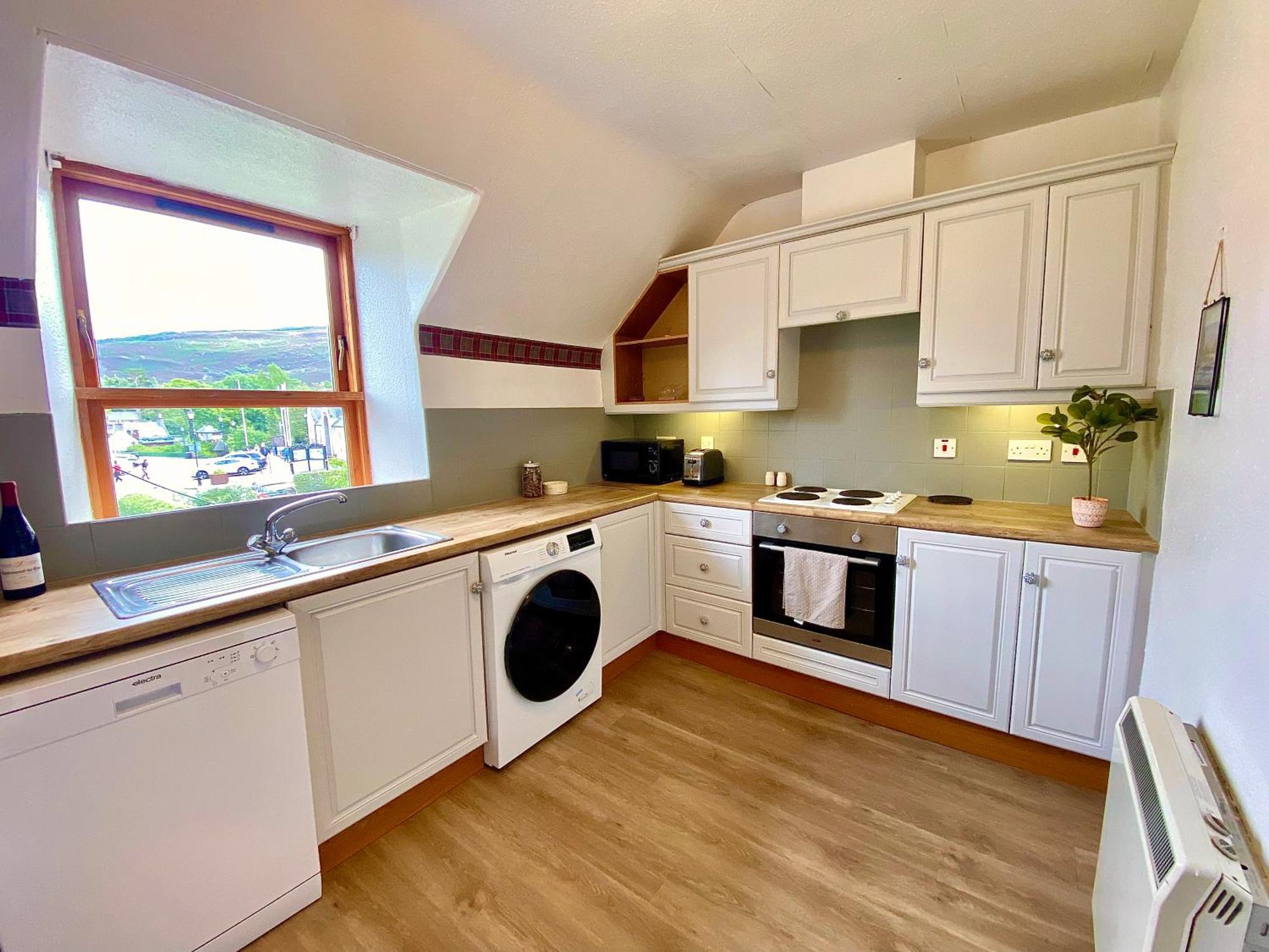 Bruachdryne Braemar Accommodation Bagian luar foto