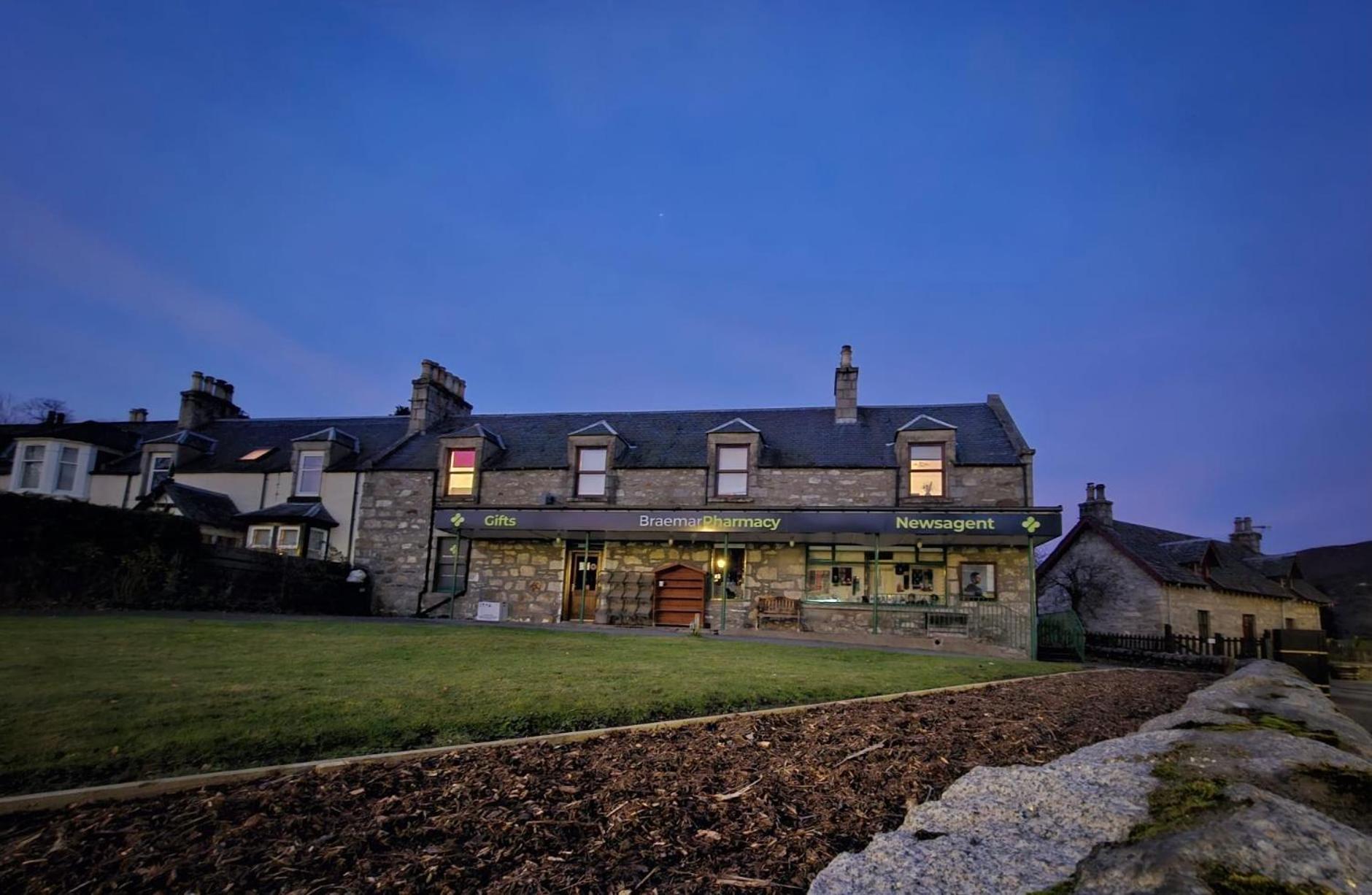 Bruachdryne Braemar Accommodation Bagian luar foto