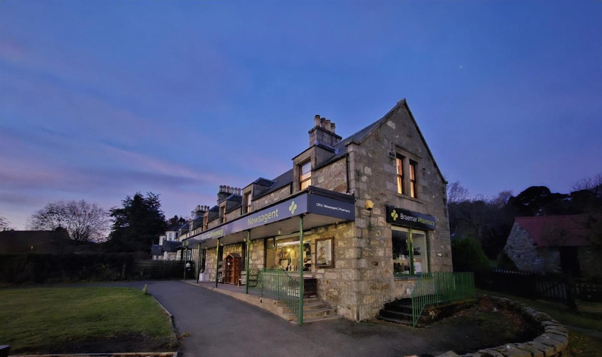 Bruachdryne Braemar Accommodation Bagian luar foto